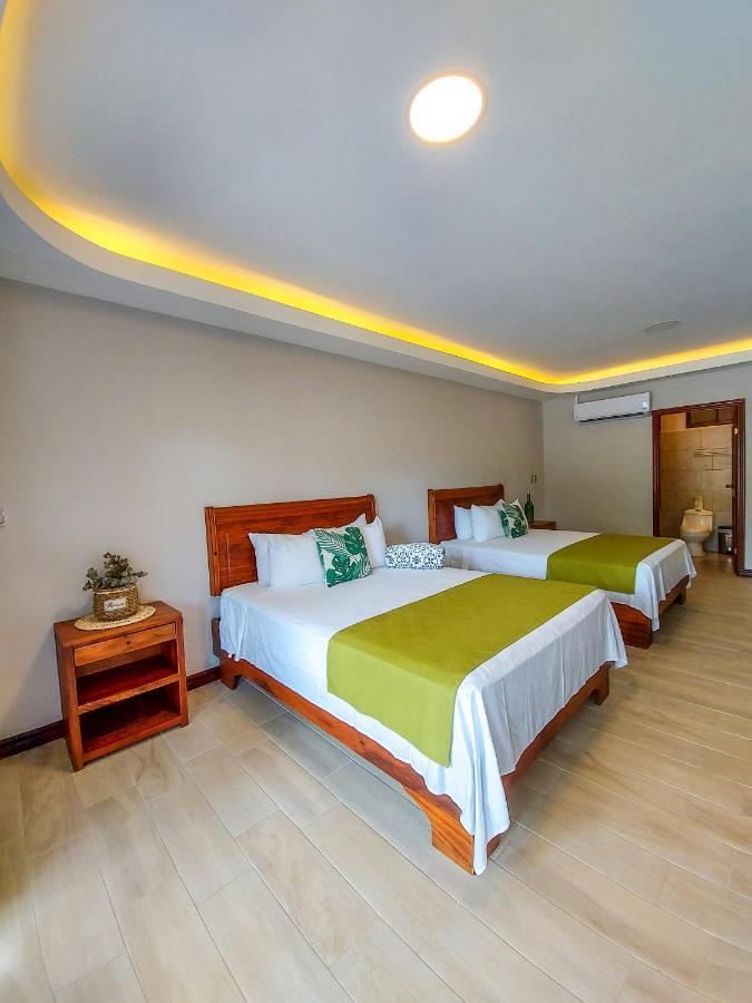 Hotel Amira Карильо Екстериор снимка