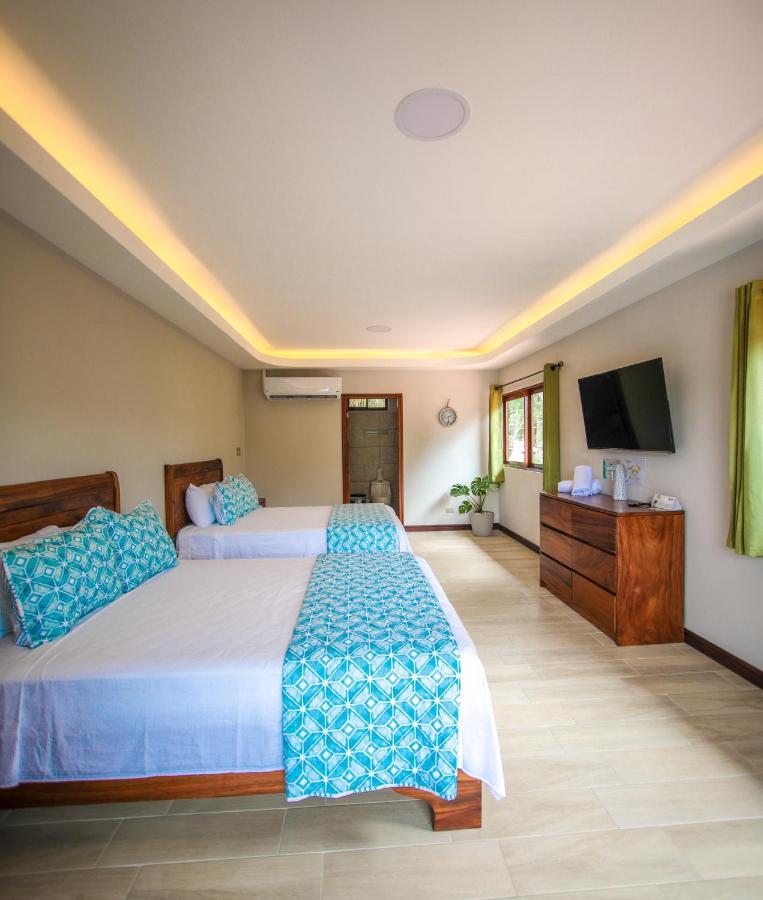 Hotel Amira Карильо Екстериор снимка